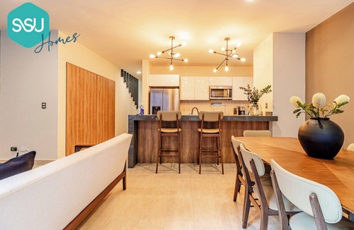 El Marques House | Pitahayas Plus House