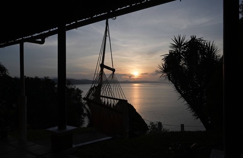 Flores House | Playa Bello Amanecer
