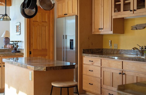 Arroyo Seco House | Plush Adobe - 2-BR, 2-Bath townhouse, double-living rooms, cook's kitchen, cedar deck, garden