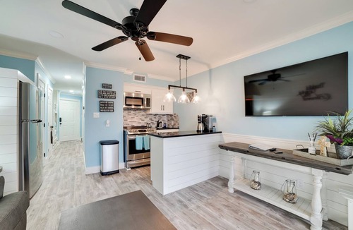North Beach Condo | Pool & Direct Beach Access: Corpus Christi Escape