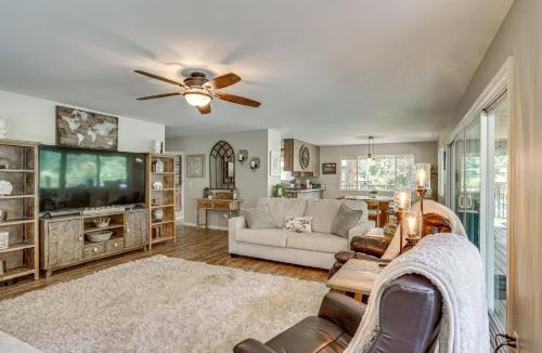 Douglas City House | Pool & Dual Decks! Modern Trinity River Retreat