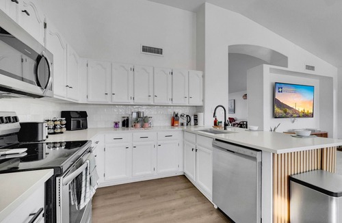 Sunland Village House | Pool Home. Sleeps 11. Super Mesa Location!