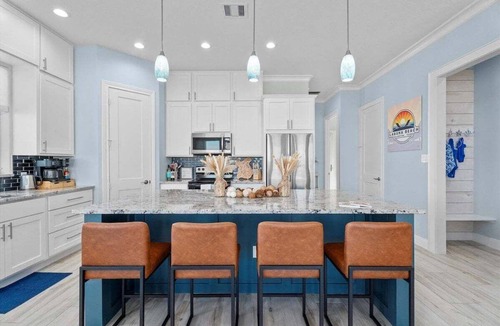 Terramar Beach House | Pool | Hot Tub | Fire Pit | Sleeps 16