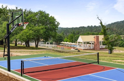 Dripping Springs House | Pool, Pickleball, Indoor/Outdoor Games, Sleeps 30+