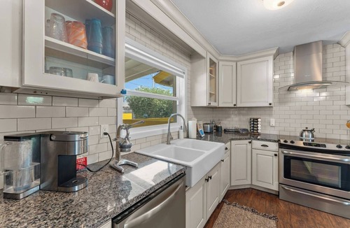 Southwest Village House | Pool & Sun Getaway | Steps to Entertainment, Dining & Local Hot Spots