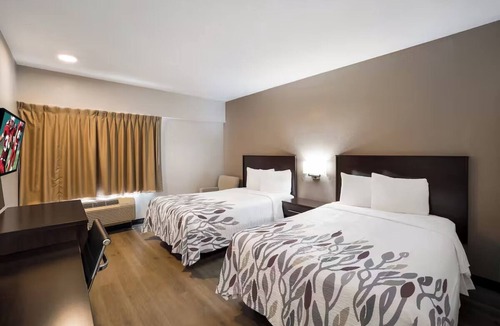 Cortaro Hotel | Practical and Simple Room – Embrace Comfort on the Road
