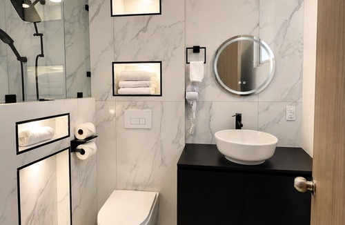 Tetlatlahuca Apartment | Premium Double 204 Akhushtal Room