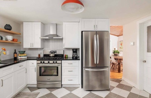 Govalle House | Prime East Side Austin - Casa & Casita Cherico