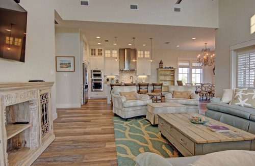 Cinnamon Shore House | Private Cinnamon Shore Home 2-Min. Walk from Pool w/More Amenities Nearby