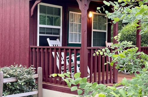 Palestine Cottage | Private Cottage #6 in Palestine on Bed & Breakfast Estate
