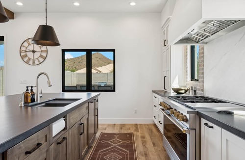 Desert View House | Private Desert Retreat | Pool, Spa & Hiking, Desert Mountain Haven