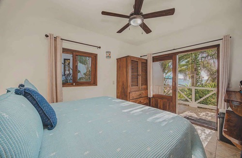 San Francisco House | Private Estate | Pool | OceanViews | 5 King Suites