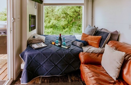 Monument Cottage | Private Glamping Container Hot Tub Escape Creek Access