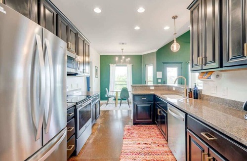 Dripping Springs House | Private Heated Pool, Hot Tub, amazing views & decks
