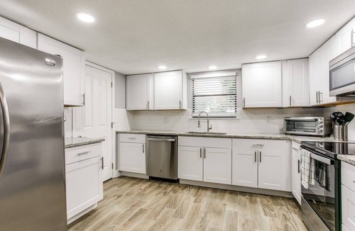 North San Antonio - SAT House | Private Pool | SeaWorld | Gameroom | Near Downtown