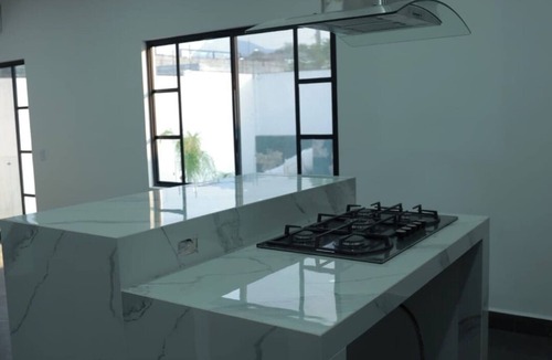 Juarez House | Private Quinta with swimming pool and ample space