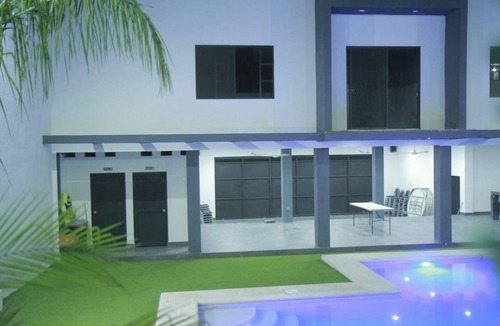 Juarez House | Private Quinta with swimming pool and ample space