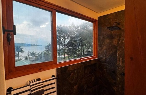 San Lucas Toliman Bed & Breakfast | Private Room With Jacuzzi, Sauna, & Pool