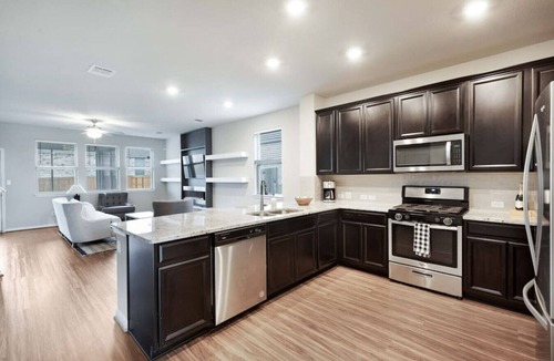 Hutto House | Private, Round Rock Escape!