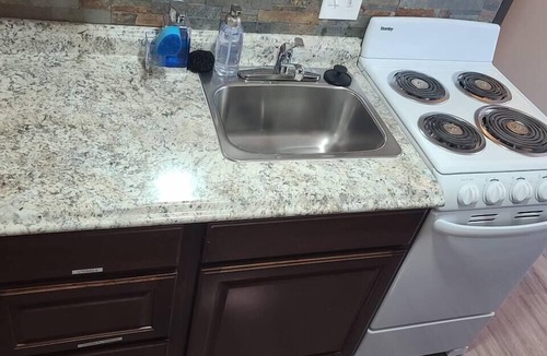 Valle House | Private Studio near Grand Canyon w Full Kitchen