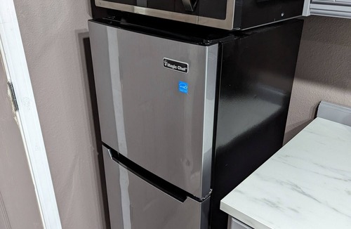 Clear Lake Apartment | Private studio with office and entertainment