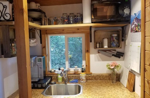 Beaverton Cabin | Private tiny forest cabin near Portland and local wineries.