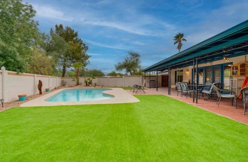 Tucson House | Private Tucson Oasis with Pool & Large Backyard