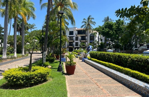 Fluvial Vallarta Apartment | Puerto de Luna: King Room with Pool Access