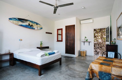 Juarez Hostel | Puerto Dreams H