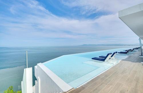 South Shore Hotel Area House | Puerto Vallarta Resort Condo, On-Site Beach Access