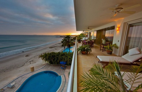 Emiliano Zapata Condo | Punta Vista II Luxury Beachfront Condo Ideal for Families & Friends