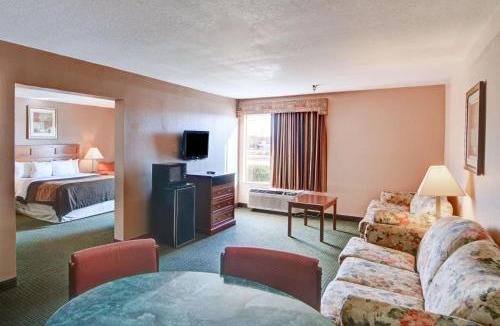 Forest Hill Hotel | Quality Inn Forest Hill - Fort Worth South