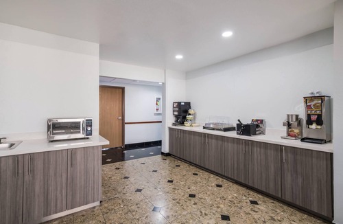 Mesquite Hotel | Quality Inn & Suites North Mesquite I-30