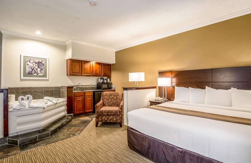 El Lago Hotel | Quality Inn & Suites Seabrook - NASA - Kemah