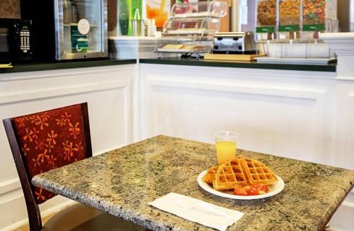 North San Antonio - SAT Hotel | Quality Suites San Antonio Northeast