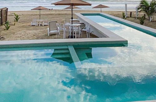 Zihuatanejo House | Queen Double Bed Room