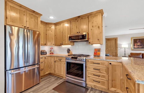 Spicewood House | Quiet Luxury on Lake Travis - Waterfront + Outdoor Living
