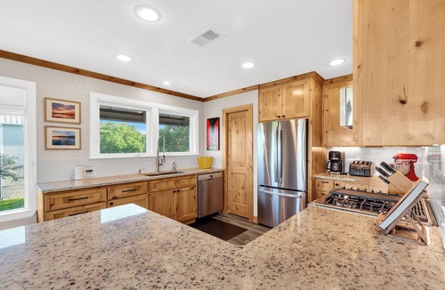 Spicewood House | Quiet Luxury on Lake Travis - Waterfront + Outdoor Living