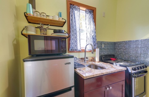 Millington Cottage | Quiet Millington Tiny House Near Naval Air Base!