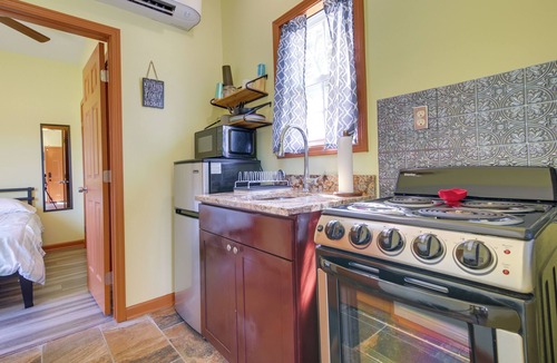 Millington Cottage | Quiet Millington Tiny House Near Naval Air Base!
