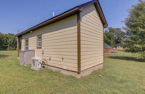 Millington Cottage | Quiet Millington Tiny House Near Naval Air Base!