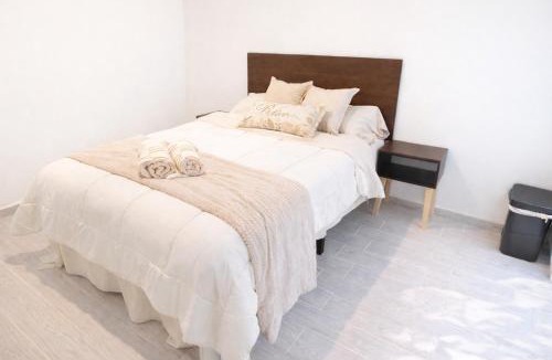El Pueblito House | Quiet Private Room