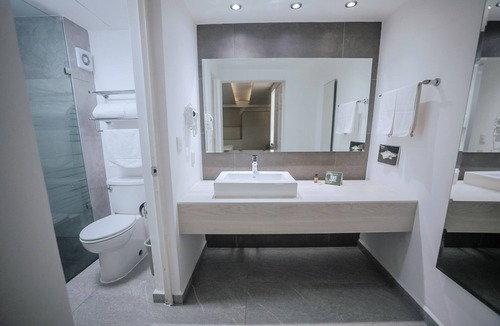 Saltillo Hotel | Quinta Dorada Hotel and Suites