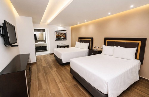 Saltillo Hotel | Quinta Dorada Hotel and Suites