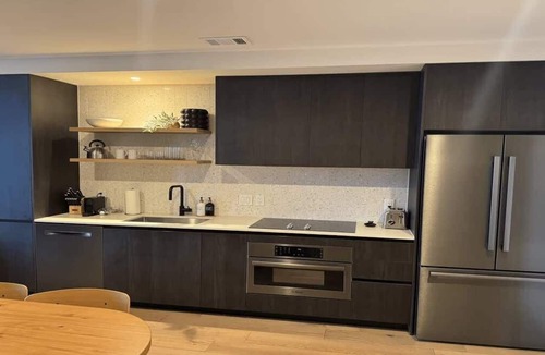Rainey Street Historic District Apartment | Rainey St LuxuryCondo w/Balcony