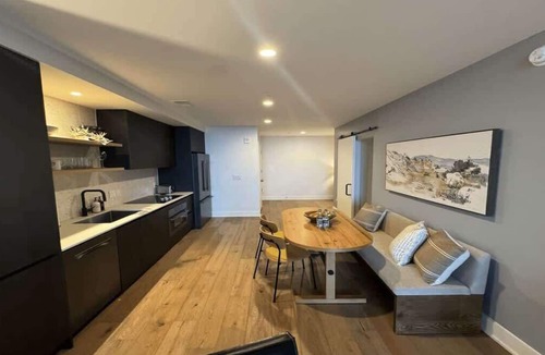 Rainey Street Historic District Apartment | Rainey St LuxuryCondo w/Balcony