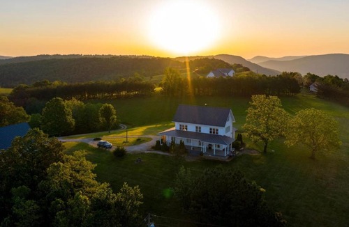Jasper House | Ratterman Ranch-Fall Vacation in Jasper
