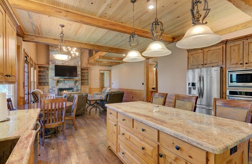 Brookeland House | Rayburn Country Retreat near Lake Sam Rayburn