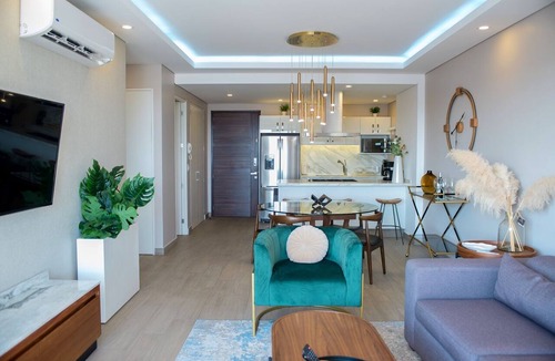 Zapopan Condo | Real View Towers in Real Center, 7th floor, Luxury 1BD, Zona Real, Andares