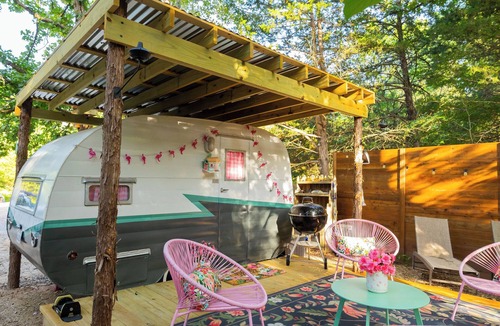 Honey Grove Apartment | Reconnect with nature at this unforgettable escape.